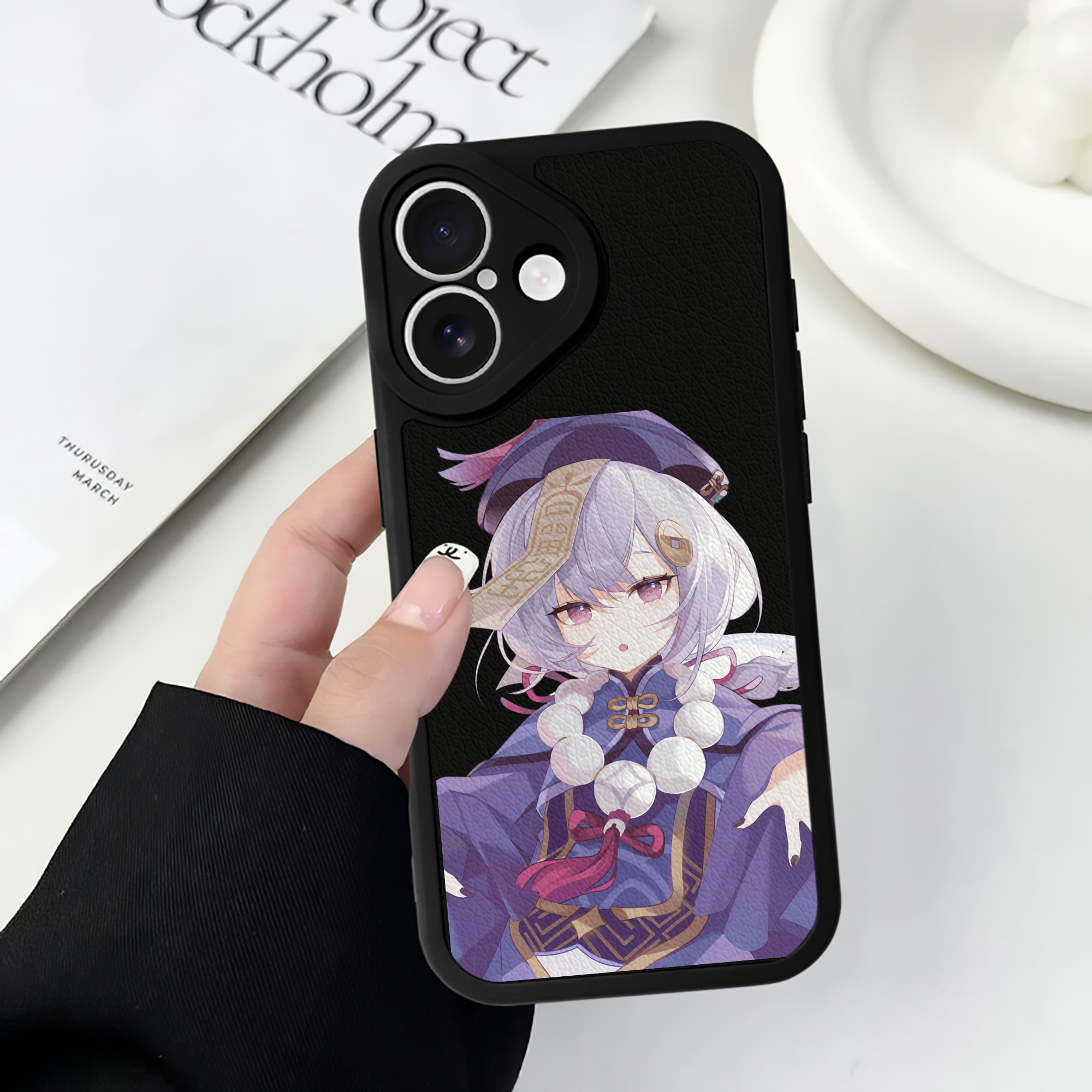 げんし神 七七 なな  genshin Nana 【iPhone 16シリーズ対応】シリコンスマホケース（レザー調） 材質：シリコン